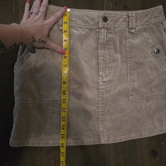 NWT Large Entro Taupe Camel Corduroy Mini Skirt Perfect For Fall - Picture 6 of 8